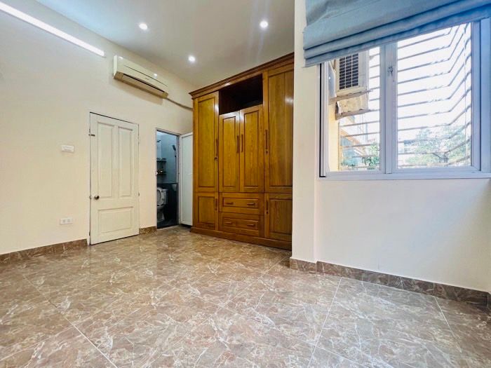 Bán nhà Thông Phong - diện tích 12m2 4 tầng - Ô TÔ ĐỖ CỬA - giá 6,2 tỷ