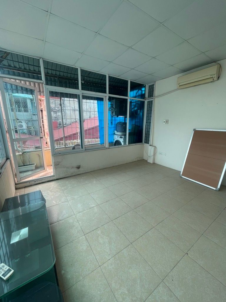 Bán nhà Thông Phong - diện tích 12m2 4 tầng - Ô TÔ ĐỖ CỬA - giá 6,2 tỷ