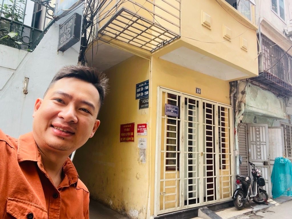 Bán nhà Thông Phong - diện tích 12m2 4 tầng - Ô TÔ ĐỖ CỬA - giá 6,2 tỷ