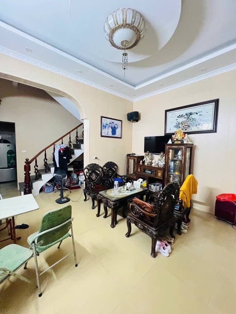 Bán nhà Quan Nhân - diện tích 68m2 4 tầng - Ô TÔ RA CỬA - giá 15,5 tỷ