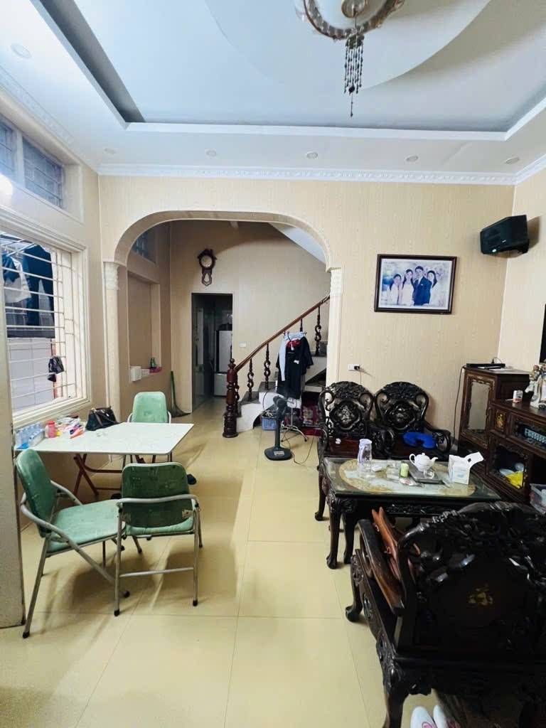 Bán nhà Quan Nhân - diện tích 68m2 4 tầng - Ô TÔ RA CỬA - giá 15,5 tỷ