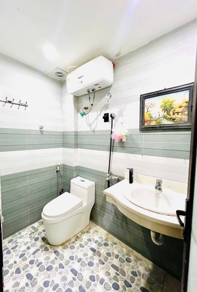 Bán nhà Trương Định - diện tích 46.6m2 5 tầng - 2 mặt thoáng - giá 11,3 tỷ