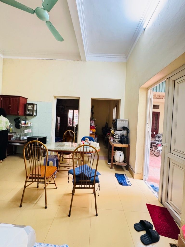 Bán nhà Kim Giang - diện tích 75m2 3 tầng - mặt ngõ ô tô thông - giá 16,3 tỷ