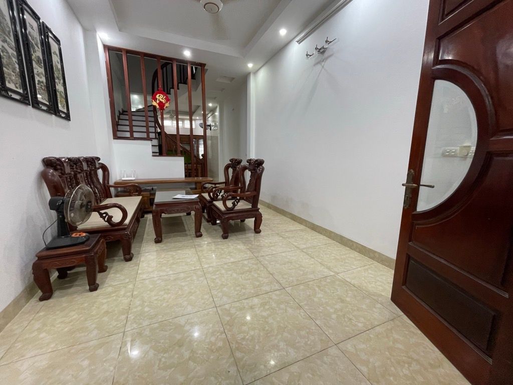 Bán nhà Định Công Hạ - diện tích 47.9m2 4 tầng - Nhà đẹp hiếm có - giá 3,9 tỷ