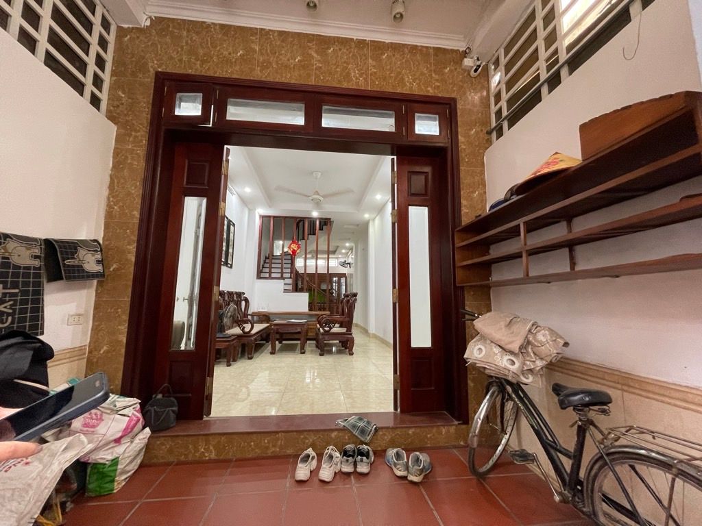 Bán nhà Định Công Hạ - diện tích 47.9m2 4 tầng - Nhà đẹp hiếm có - giá 3,9 tỷ