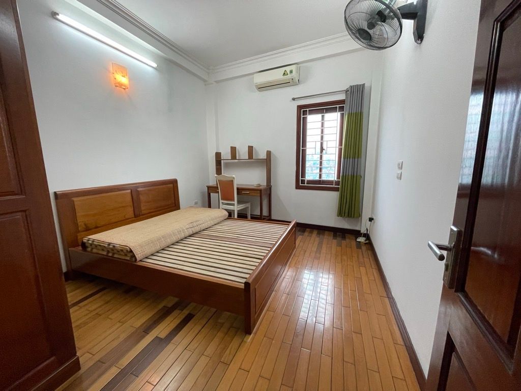 Bán nhà Định Công Hạ - diện tích 47.9m2 4 tầng - Nhà đẹp hiếm có - giá 3,9 tỷ