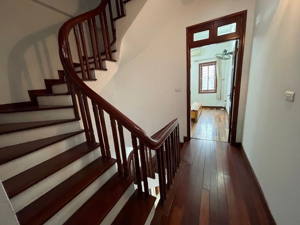 Bán nhà Định Công Hạ - diện tích 47.9m2 4 tầng - Nhà đẹp hiếm có - giá 3,9 tỷ