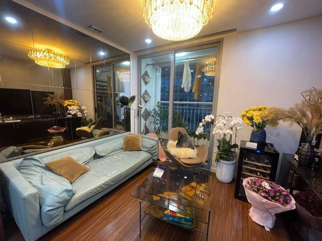 Bán nhà VinHome Nguyễn Chí Thanh - diện tích 80.1m2 1 tầng - Căn hộ cao cấp - giá 16 tỷ