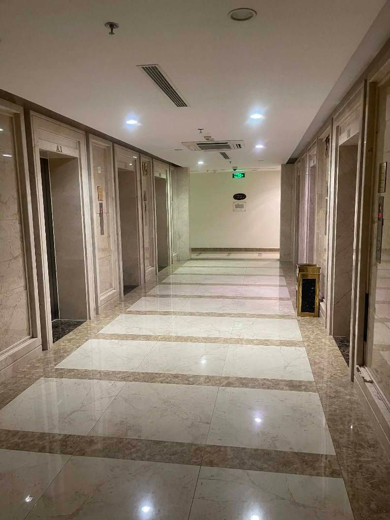 Bán nhà VinHome Nguyễn Chí Thanh - diện tích 80.1m2 1 tầng - Căn hộ cao cấp - giá 16 tỷ