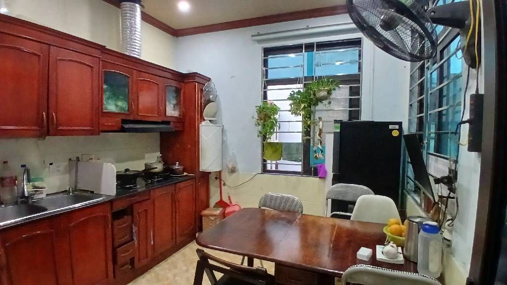 Bán nhà Kim Giang - diện tích 40m2 3 tầng - giá 9,5 tỷ