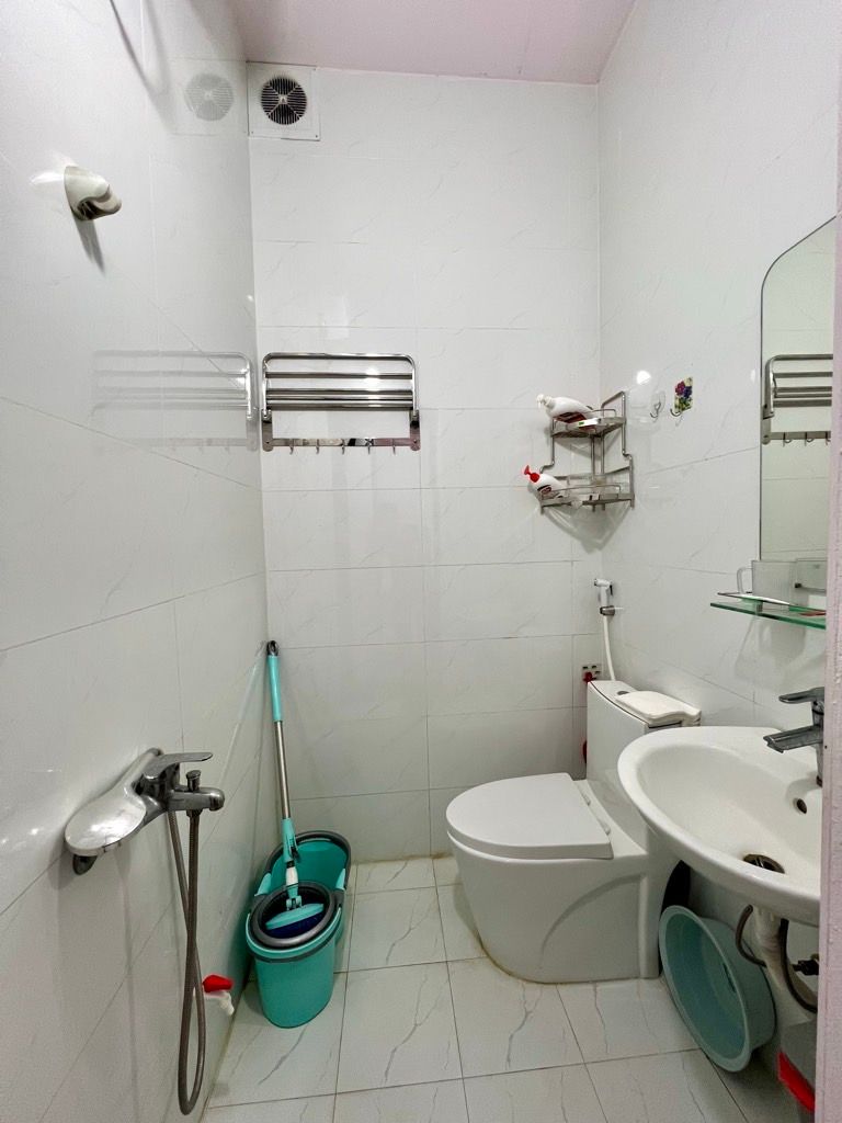 Bán nhà Vĩnh Tuy - diện tích 57.6m2 5 tầng - Nhà B Hồ Đình - giá 5,35 tỷ