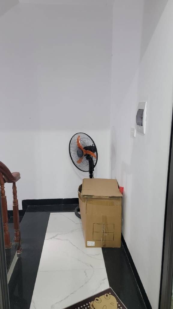 Bán nhà Đông Thiên - diện tích 30m2 5 tầng - Ô TÔ ĐỖ CỔNG - giá 7,3 tỷ