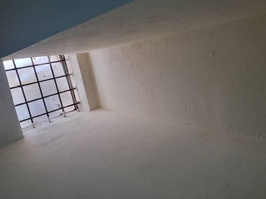 Bán nhà Ngõ Thổ Quan - diện tích 23m2 5 tầng - Nhà dân xây khung cột chắc chắn - giá 4,8 tỷ