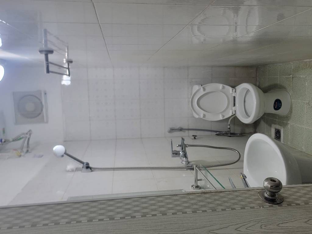 Bán nhà Ngõ Thổ Quan - diện tích 23m2 5 tầng - Nhà dân xây khung cột chắc chắn - giá 4,8 tỷ