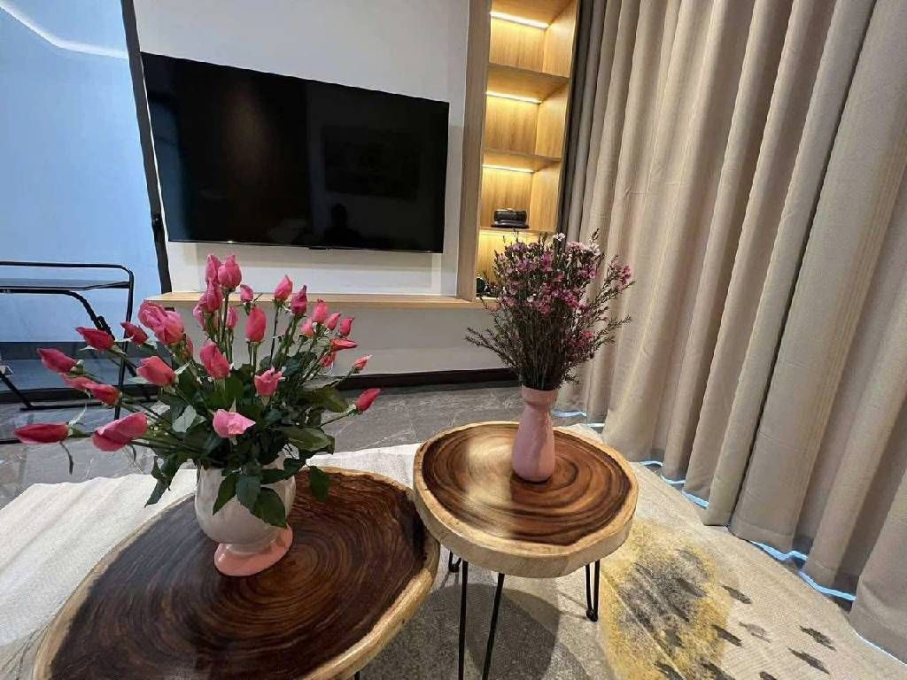 Bán nhà Nguyên Hồng - diện tích 69m2 1 tầng - Căn hộ đẹp, thoáng mát - giá 12,8 tỷ