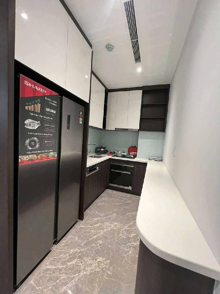 Bán nhà Nguyên Hồng - diện tích 69m2 1 tầng - Căn hộ đẹp, thoáng mát - giá 12,8 tỷ