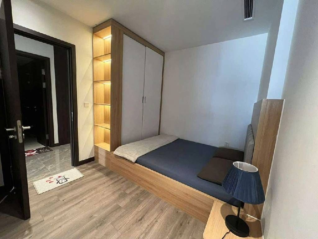 Bán nhà Nguyên Hồng - diện tích 69m2 1 tầng - Căn hộ đẹp, thoáng mát - giá 12,8 tỷ