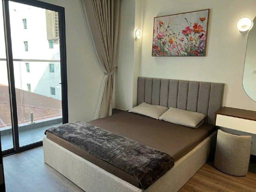 Bán nhà Nguyên Hồng - diện tích 69m2 1 tầng - Căn hộ đẹp, thoáng mát - giá 12,8 tỷ