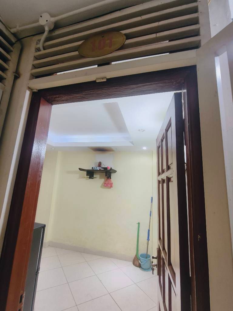 Bán nhà Vương Thừa Vũ - diện tích 30m2 1 tầng - thang máy, ô tô tránh - giá 1,75 tỷ