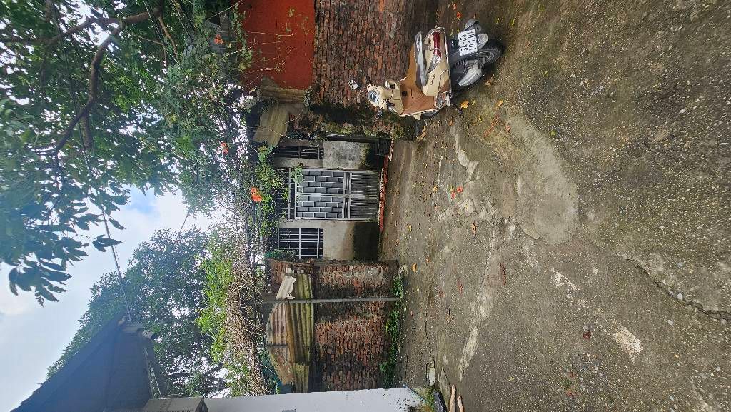 Bán nhà Thúy Lĩnh - diện tích 42m2 2 tầng - ô tô đỗ cửa - giá 2 tỷ