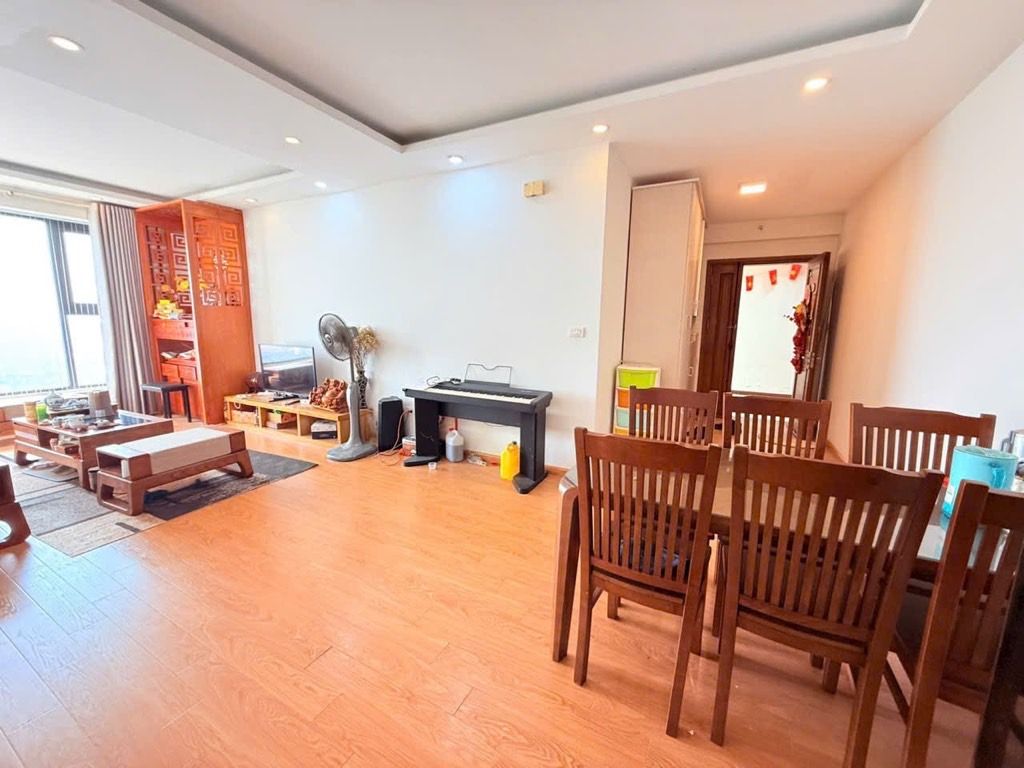 Bán nhà Hoàng Mai - diện tích 75.1m2 1 tầng - Căn góc đẹp, thoáng sáng, view hồ và khu liền kề - giá 6,6 tỷ