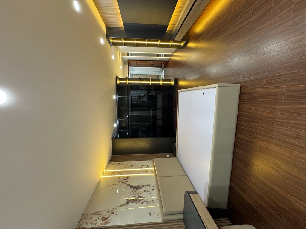 Bán nhà Đền Lừ - diện tích 50m2 6 tầng - ô tô tránh - giá 19,5 tỷ