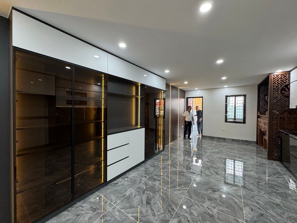 Bán nhà Đền Lừ - diện tích 50m2 6 tầng - ô tô tránh - giá 19,5 tỷ