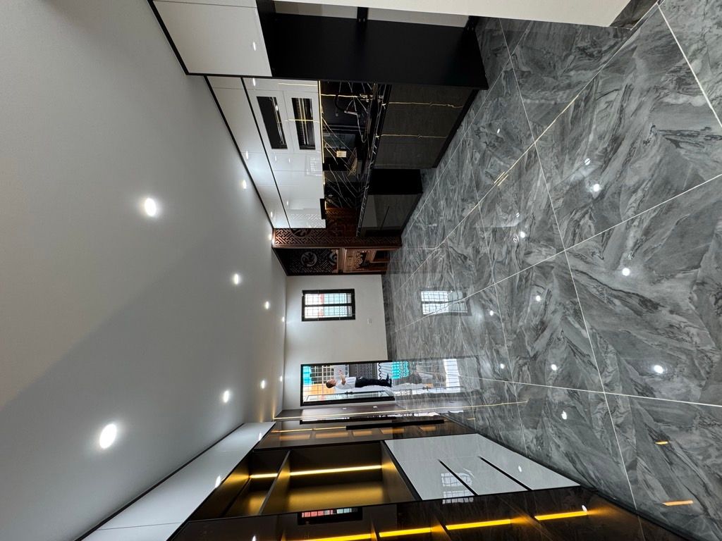 Bán nhà Đền Lừ - diện tích 50m2 6 tầng - ô tô tránh - giá 19,5 tỷ