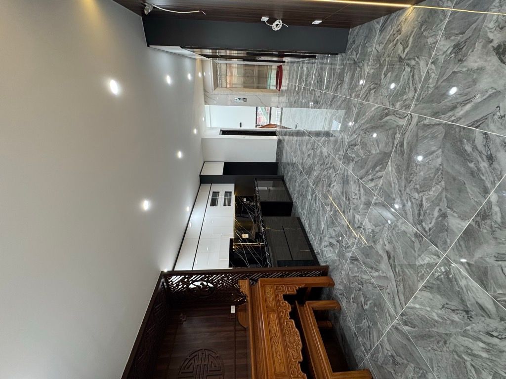 Bán nhà Đền Lừ - diện tích 50m2 6 tầng - ô tô tránh - giá 19,5 tỷ