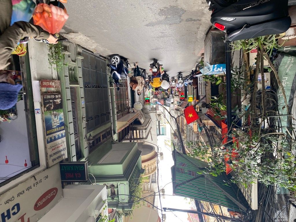 Bán nhà Trần Khát Chân - diện tích 27m2 1 tầng - C4 đang cho thuê 5tr/tháng - giá 6,45 tỷ