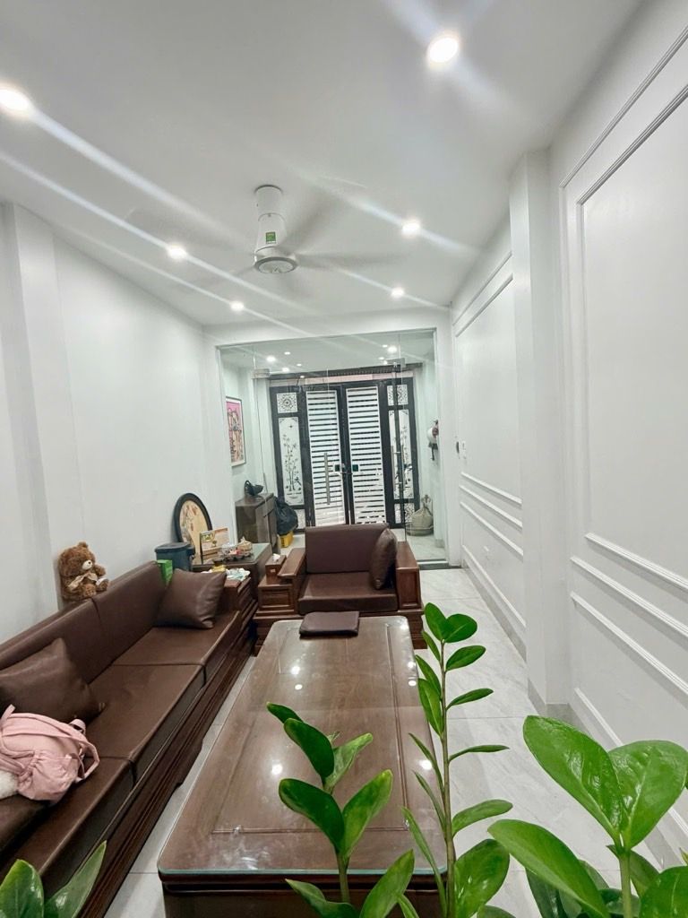 Bán nhà Thái Hà - diện tích 39,1m2 5 tầng - Ngõ rộng, thoáng - giá 15 tỷ