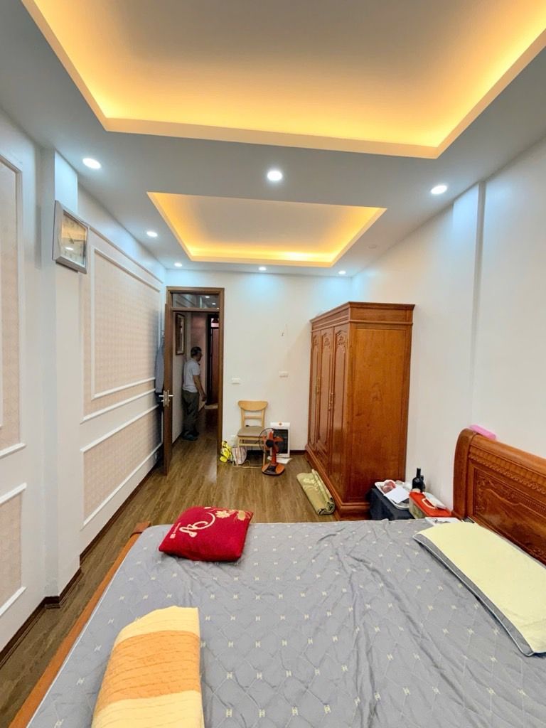 Bán nhà Thái Hà - diện tích 39,1m2 5 tầng - Ngõ rộng, thoáng - giá 15 tỷ