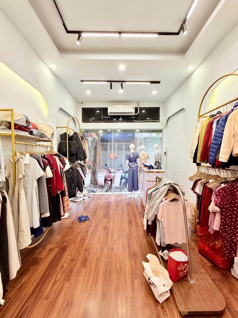 Bán nhà Nguyễn Xiển - diện tích 50.4m2 4 tầng - Mặt ngõ thông, phân lô hai mặt tiền - giá 21 tỷ