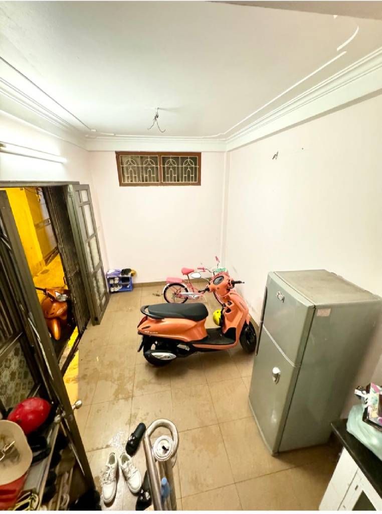 Bán nhà Hậu Khuông - diện tích 17,1m2 5 tầng - Ngõ nông, gần phố - giá 4,7 tỷ