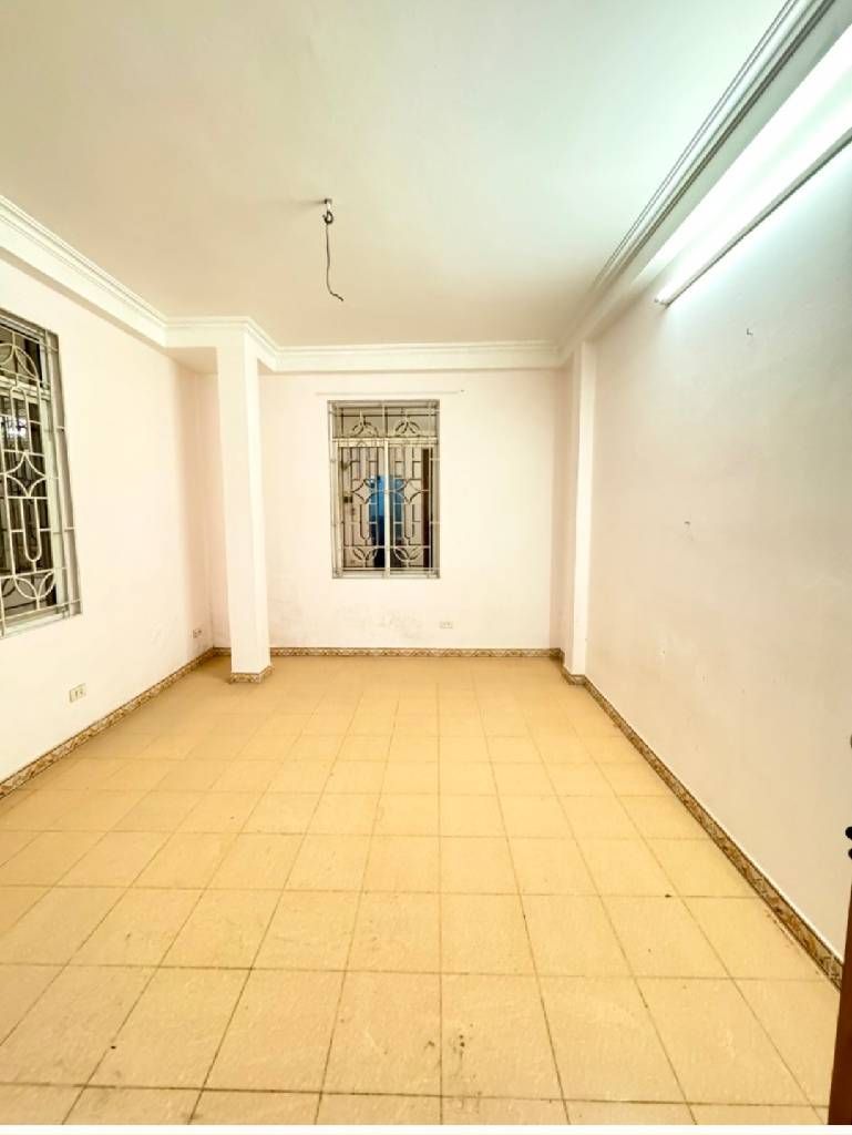 Bán nhà Hậu Khuông - diện tích 17,1m2 5 tầng - Ngõ nông, gần phố - giá 4,7 tỷ