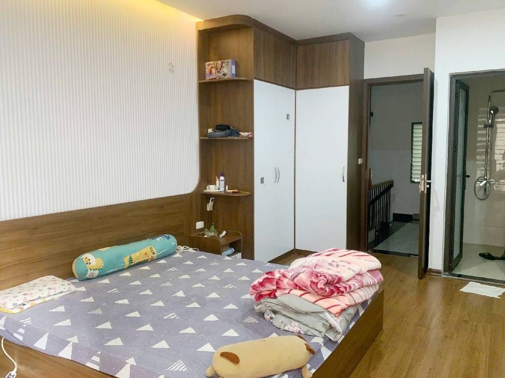 Bán nhà Quan Nhân - diện tích 36m2 7 tầng - Nhà đẹp như mới - giá 12,6 tỷ