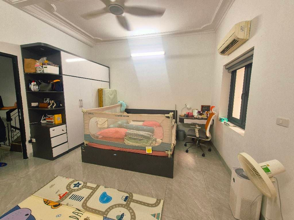 Bán nhà Đặng Tiến Đông - diện tích 60m2 4 tầng - Mặt tiền rộng, giá rẻ - giá 13,5 tỷ