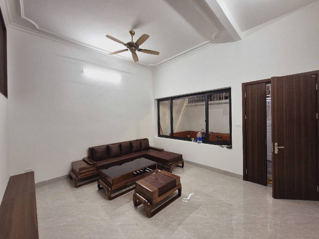 Bán nhà Đặng Tiến Đông - diện tích 60m2 4 tầng - Mặt tiền rộng, giá rẻ - giá 13,5 tỷ