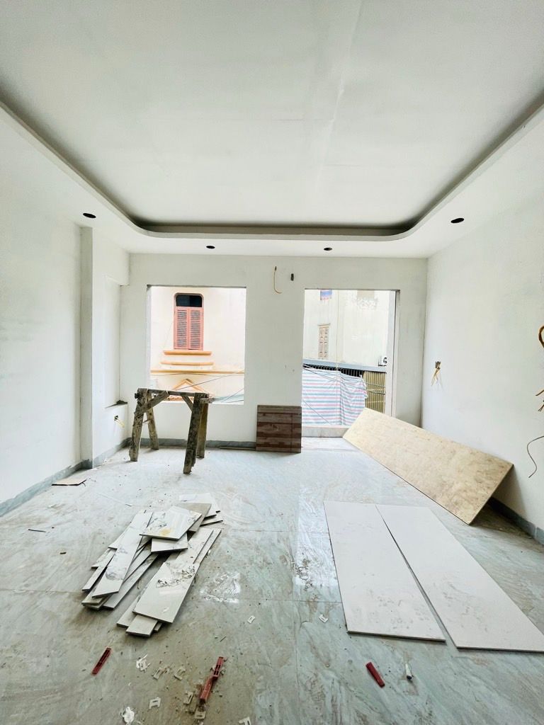 Bán nhà Ngọc Hồi - diện tích 50m2 5 tầng - Nhà mới thang máy - giá 12,8 tỷ