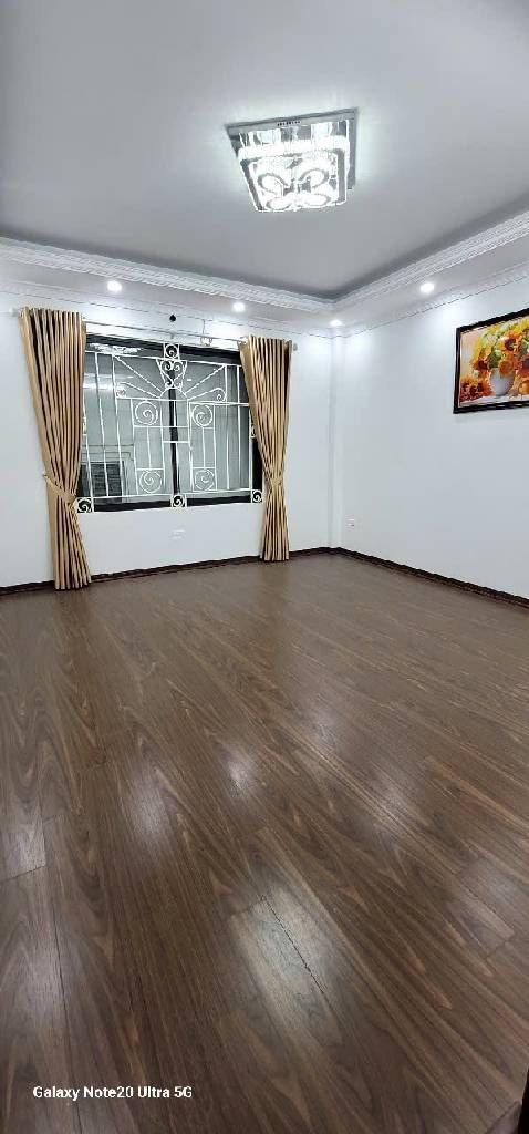 Bán nhà Giải Phóng - diện tích 76.6m2 5 tầng - ngõ ô tô - giá 24 tỷ