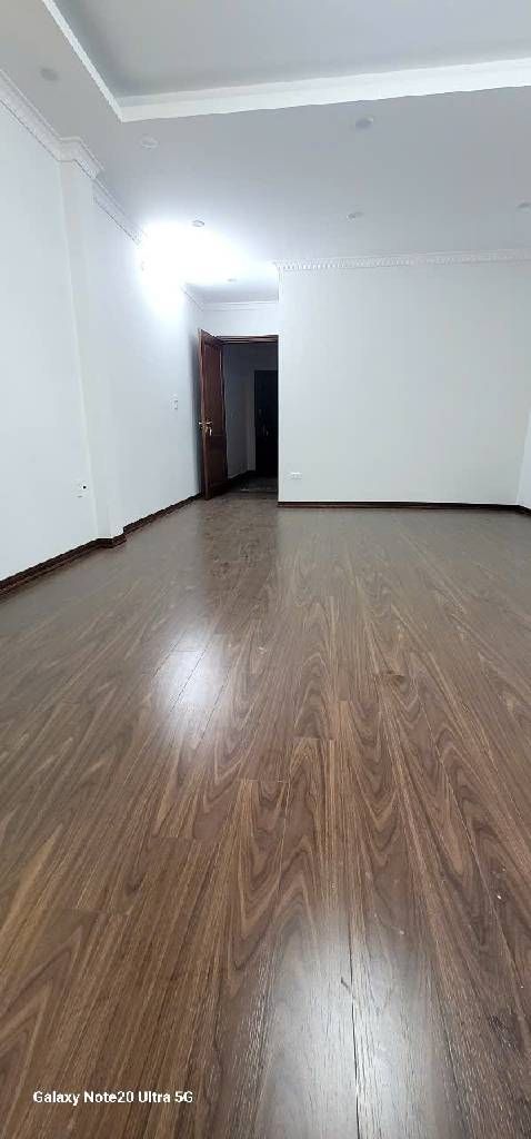 Bán nhà Giải Phóng - diện tích 76.6m2 5 tầng - ngõ ô tô - giá 24 tỷ