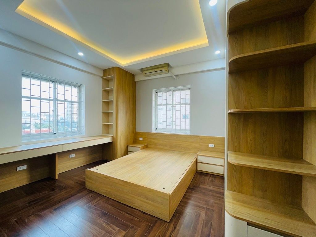 Bán nhà Khuất Duy Tiến - diện tích 85m2 1 tầng - Căn hộ góc 3 mặt thoáng - giá 9 tỷ