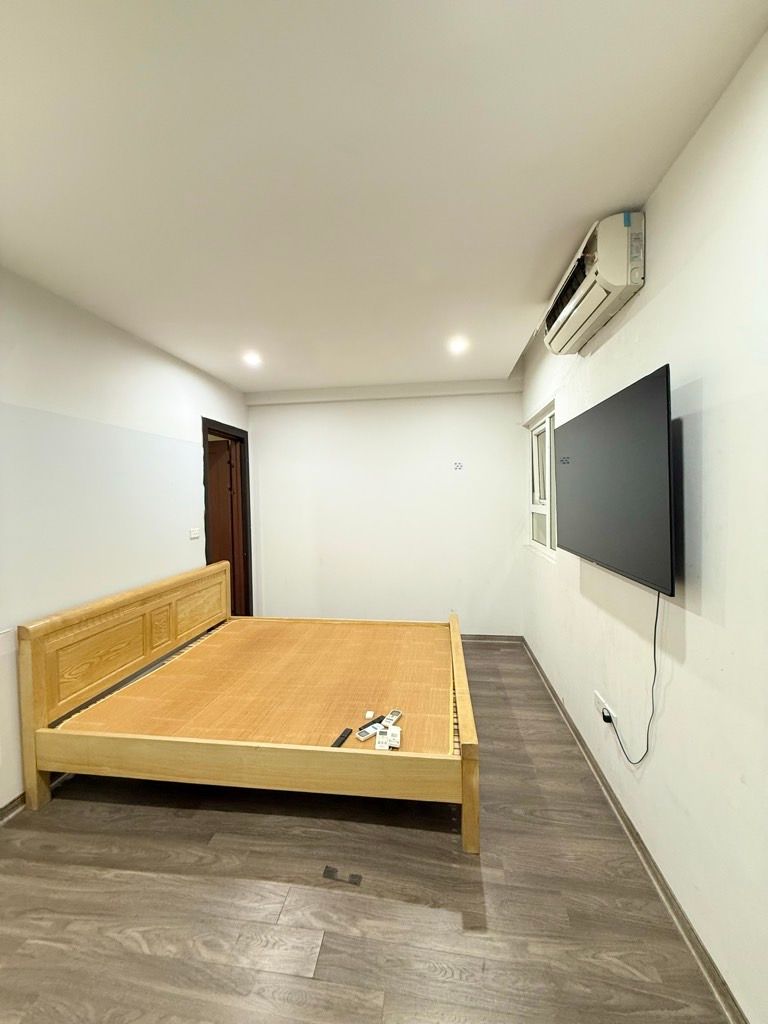 Bán nhà Khương Trung - diện tích 72.4m2 1 tầng - Căn hộ trung tâm VIP - giá 5 tỷ