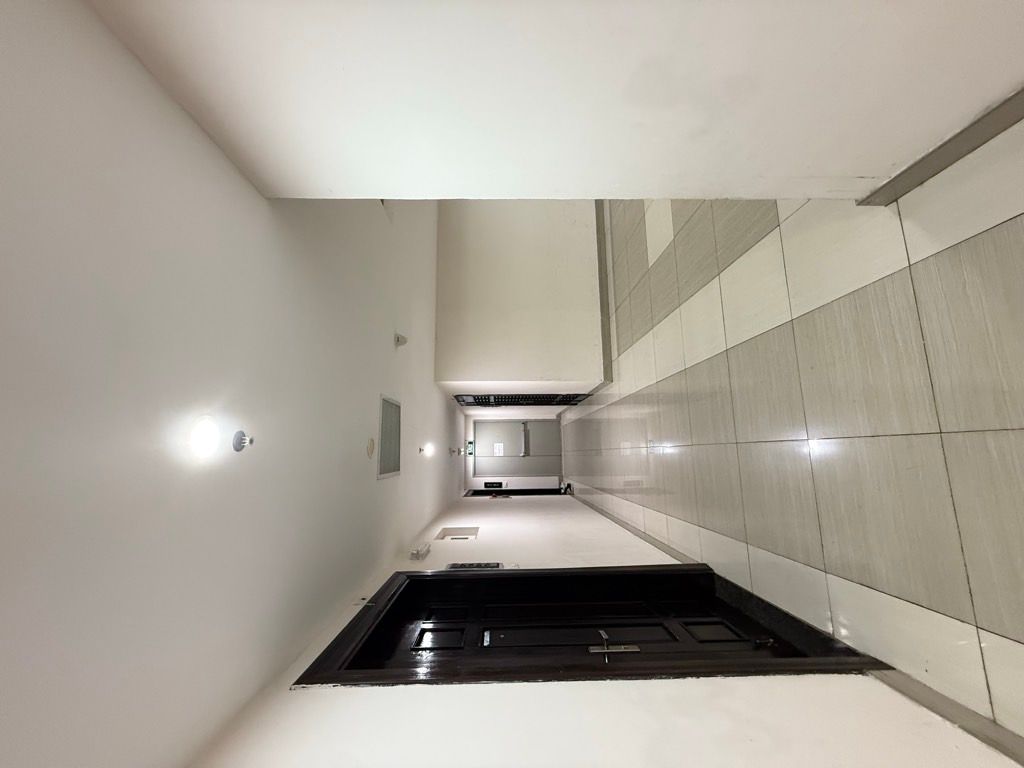 Bán nhà Khương Trung - diện tích 72.4m2 1 tầng - Căn hộ trung tâm VIP - giá 5 tỷ