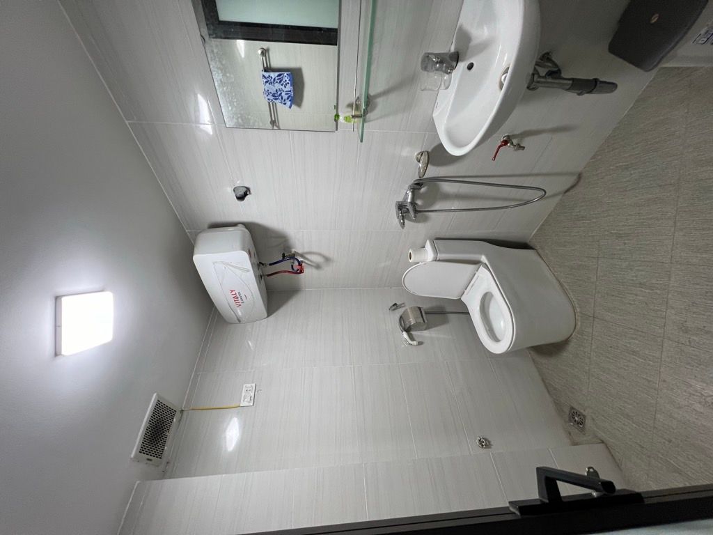 Bán nhà Lương Định Của - diện tích 42,3m2 5 tầng - Ngõ ô tô tránh - giá 22 tỷ