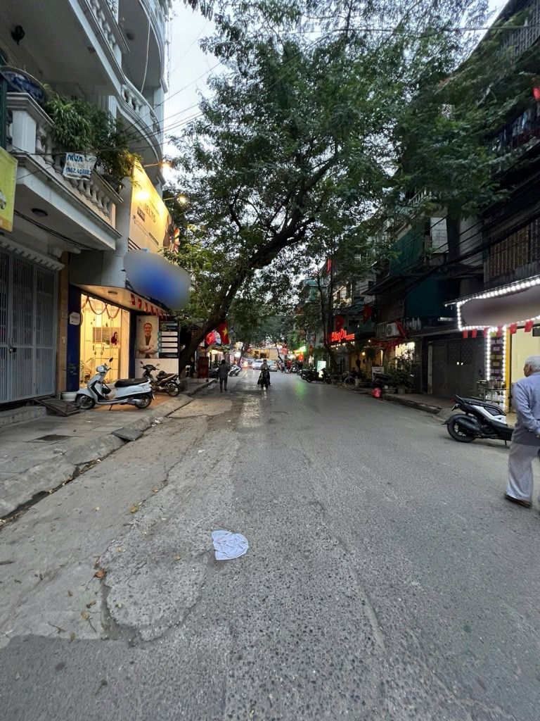 Bán nhà Lương Định Của - diện tích 42,3m2 5 tầng - Ngõ ô tô tránh - giá 22 tỷ