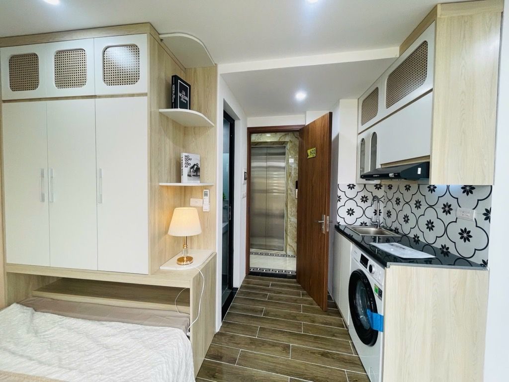 Bán nhà Định Công Thượng - diện tích 75m2 7 tầng - Lô góc cực thoáng - giá 23,3 tỷ