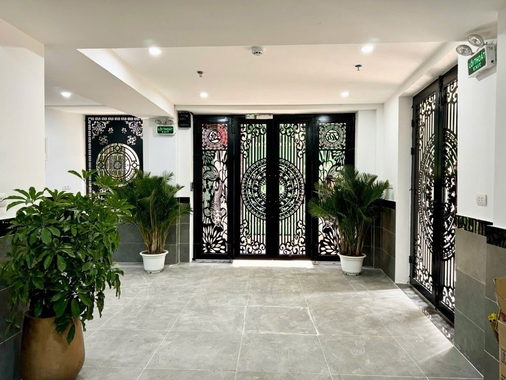 Bán nhà Định Công Thượng - diện tích 75m2 7 tầng - Lô góc cực thoáng - giá 23,3 tỷ