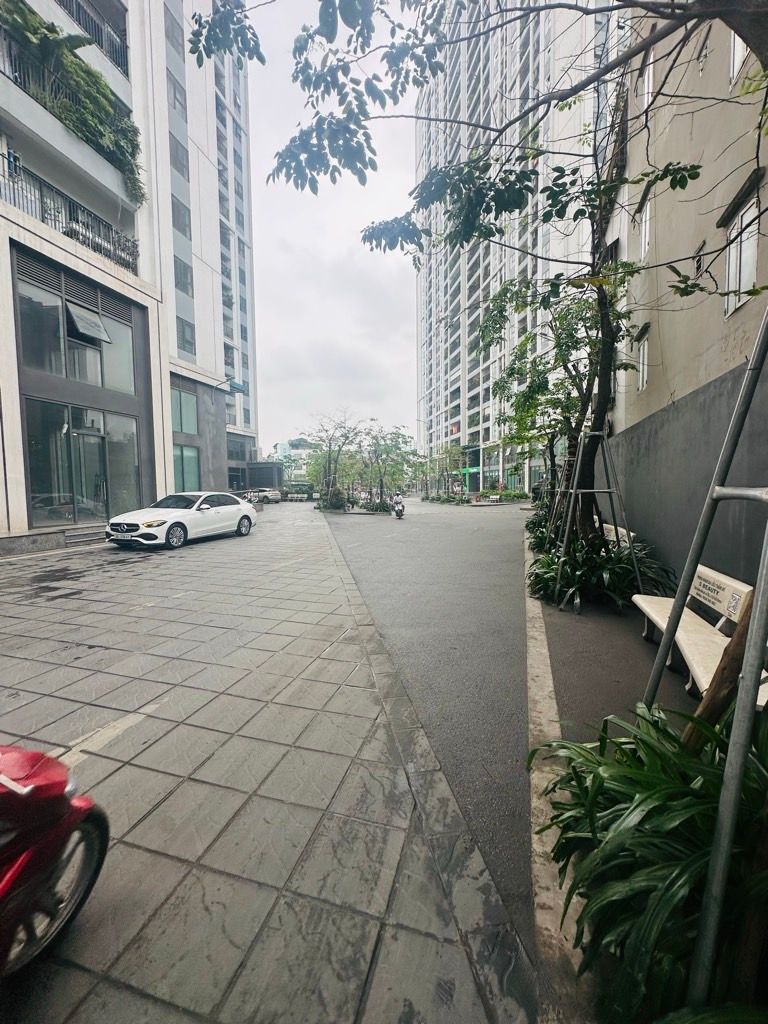 Bán nhà Hoàng Mai - diện tích 115m2 7 tầng - CĂN HỘ 3 NGỦ CAO CẤP - giá 11,25 tỷ