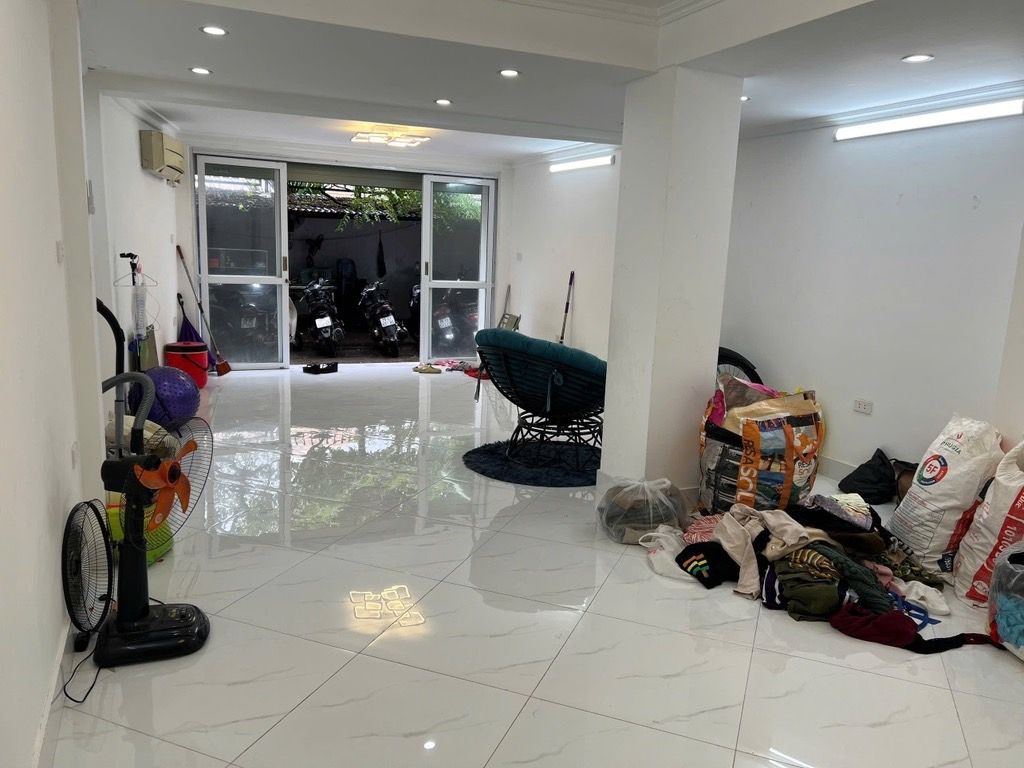 Bán nhà Giảng Võ - diện tích 100m2 1 tầng - 2 mặt ngõ ô tô tranh - giá 8,9 tỷ